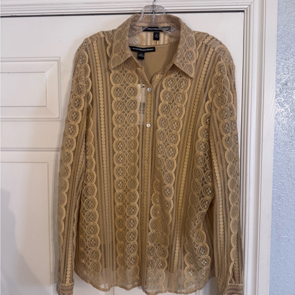 Ellen Tracy lace gold Top/with tank  2 piece